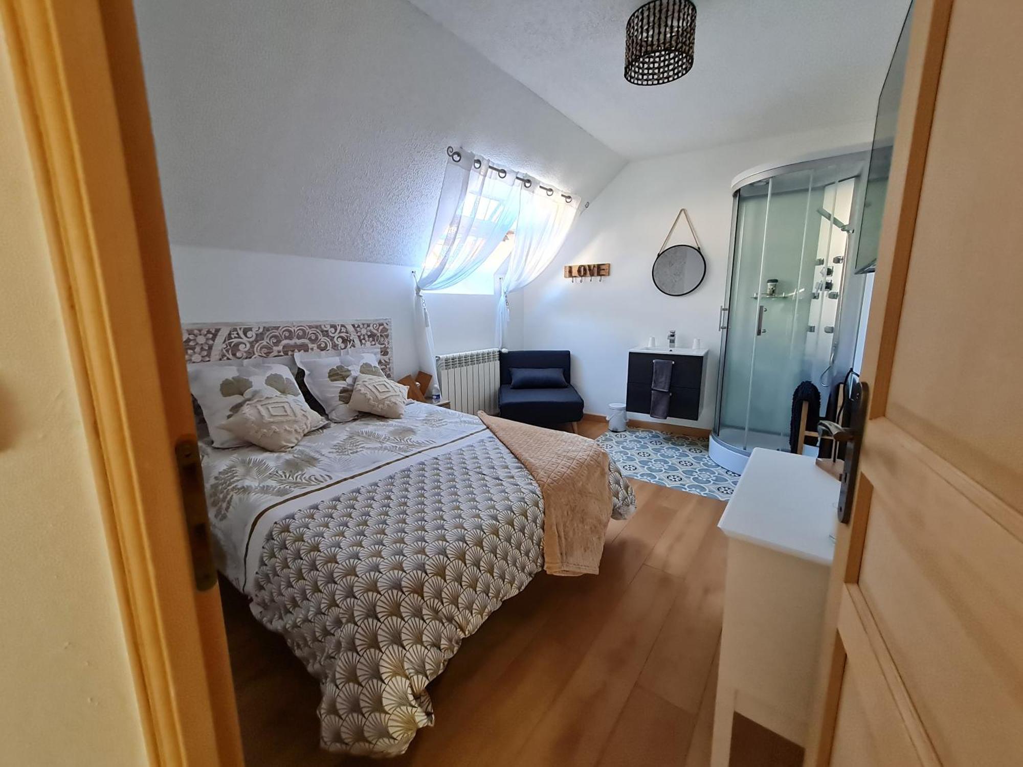 Saint-Nicolas-des-Motets Chez Malia B&B 외부 사진